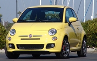 Fiat 500 2011, les concessionnaires en prennent possession!