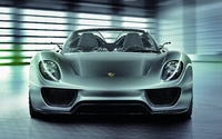 Le développement de la Porsche 918 Spyder (En Anglais)