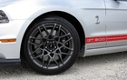 Same wheels and Brembo brakes for the convertible with the Performance Package