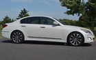 The Genesis R-Spec offers a more striking style with its exclusive 19-inch rims.
