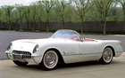 Seulement 300 de ces Corvette 1953 ont été construites. Aujourd'hui, chacune vaut une fortune!