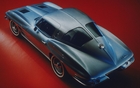 Corvette 1963. Remarquez la vitre arrière séparée. Après tout, Sting Ray c'est le nom anglais du poisson raie! Aujourd'hui, les coupés 1963 valent leur pesant d'or!