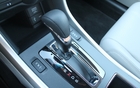 La transmission automatique à six rapports de l'Accord 2013 possède un mode Sport mais pas de mode manuel.