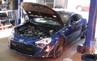 Sous la carrosserie de la Scion FR-S, se cache une mécanique totalement Subaru. L'entente était simple, Toyota s'occupait du style et Subaru de la mécanique.