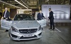 Dieter Zetsche, le grand patron de Mercedes-Benz et Victor Orban, premier ministre hondrois, étaient présents à la sortie du premier modèle CLA.