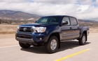 10 Toyota Tacoma (Camionnette) 9.9 L/100 km, moteur quatre cylindres de 2,7 litres et boite manuelle à 5 vitesses. 