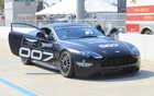 L’Aston Martin Vantage GT4 participera bientôt à une série monotype aux États-Unis et au Canada, une initiative de Adobe Road Wines et de TRG-AMR, deux entreprises de l’ancien coureur automobile Kevin Buckler. Jacques Duval s'apprête à en faire l'essai.