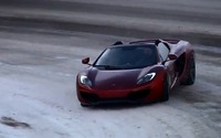 McLaren 12C Spider: Rhys Millen et Chanelle Sladics s'amusent