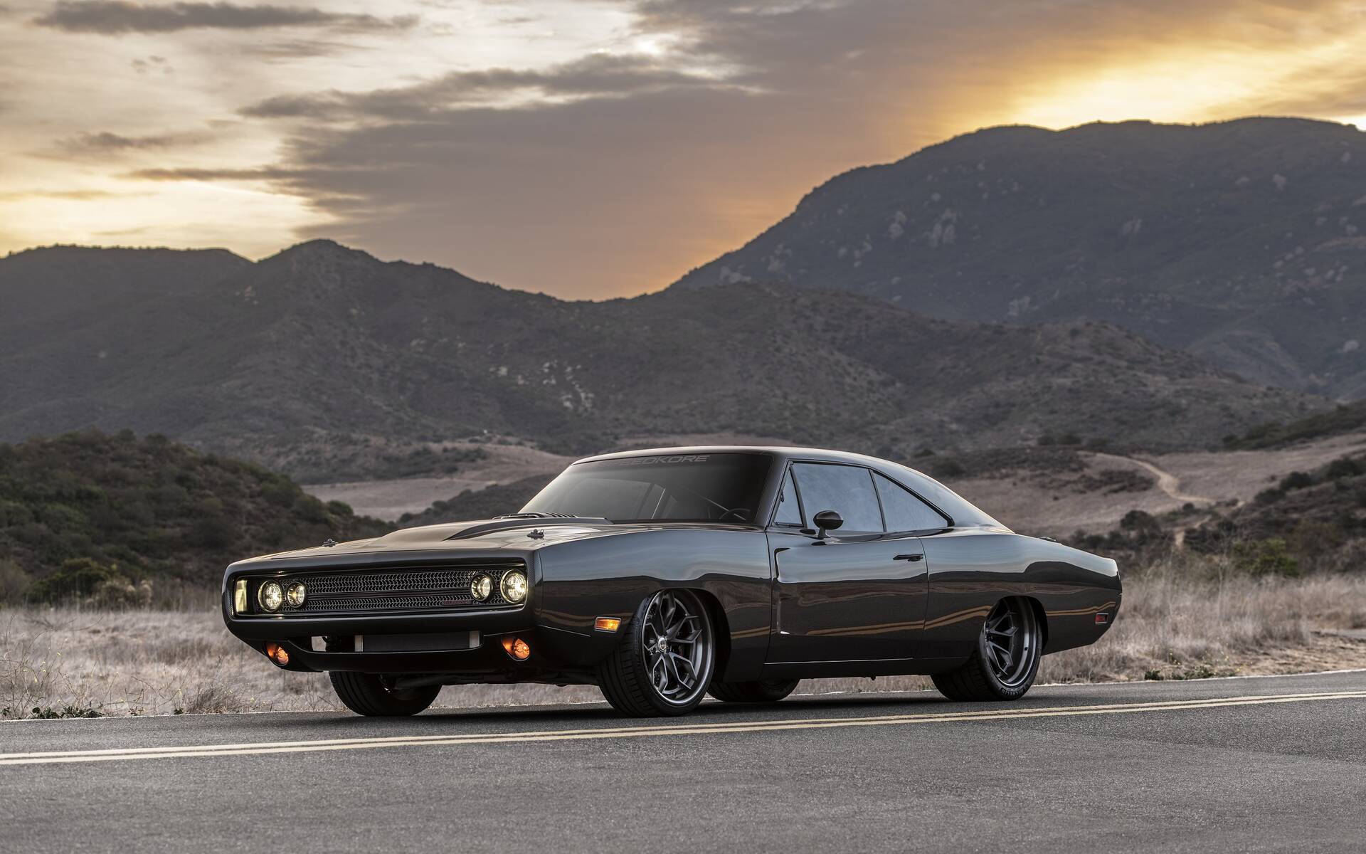 Carbon Fibre Bodied 1970 Dodge Charger With 1 000 Hp Raises Hell The Car Guide